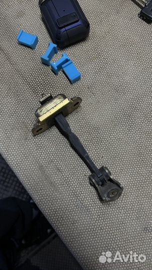 Ремкомплект ограничителей дверей nissan