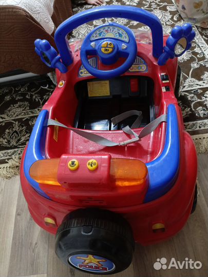 Детский электромобиль