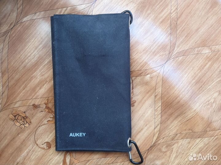 Солнечная батарея походная