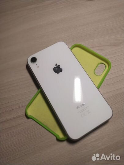 iPhone xr 64gb белый
