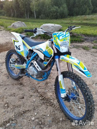 MotoLand xt 250 hs
