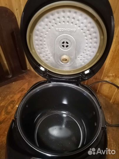 Мультиварка redmond