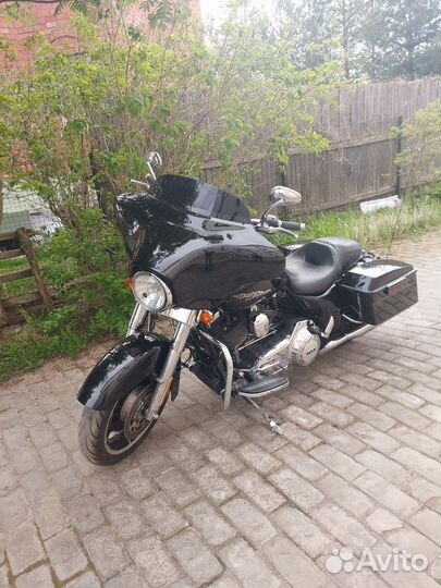 Harley Davidson Street Glide мотоцикл