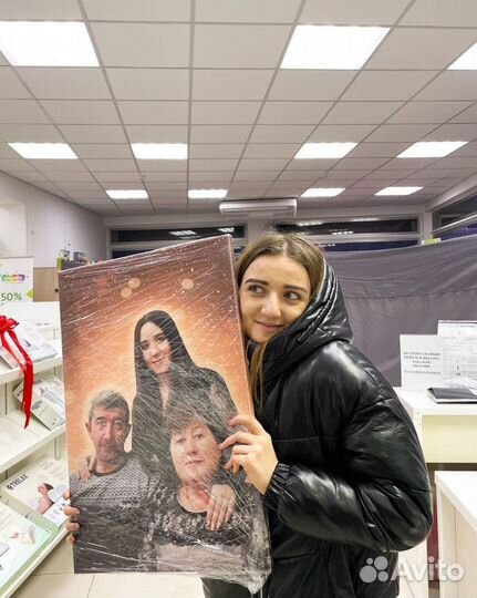 Подарок. Портрет на холсте