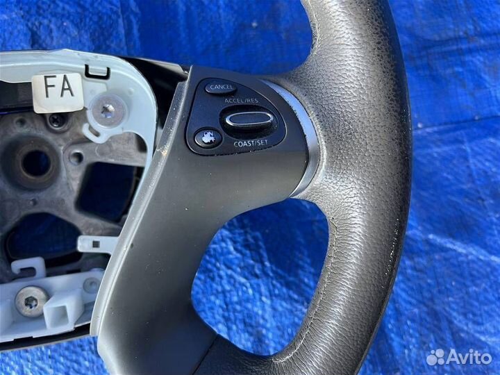 Руль infiniti M37