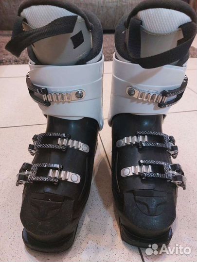 Горнолыжные ботинки atomic размер 37 (бу)