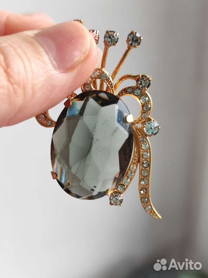 Броши ананас красная и серая винтаж редкость