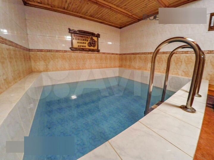 Коттедж 900 м² на участке 30 сот.