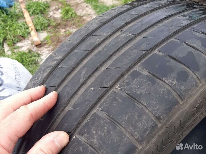Goodyear EfficientGrip Performance 255/45 R17 94W
