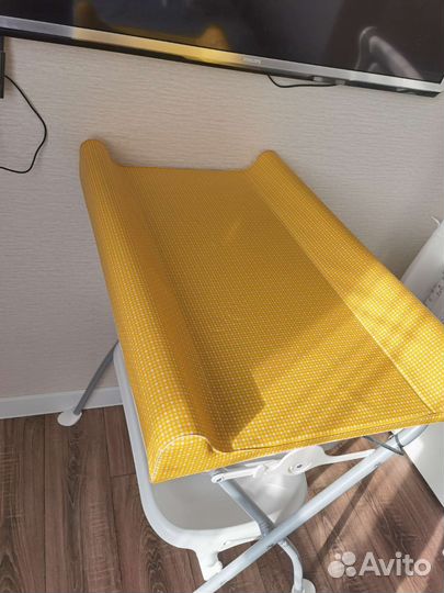 Пеленальный столик с ванночкой Chicco bubble land