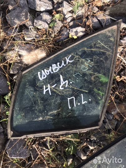 Стекло (форточка) пер лев Honda Civic 2013г