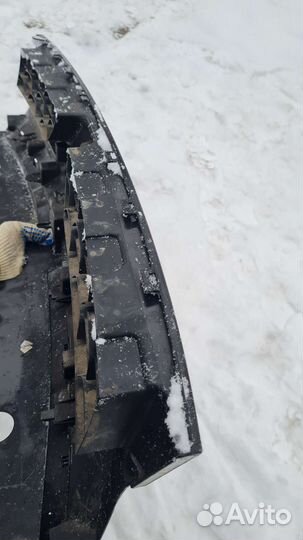 Решетка Радиатора Renault Duster