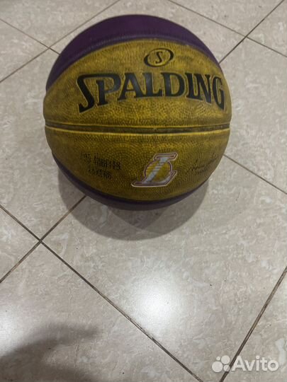 Баскетбольный мяч