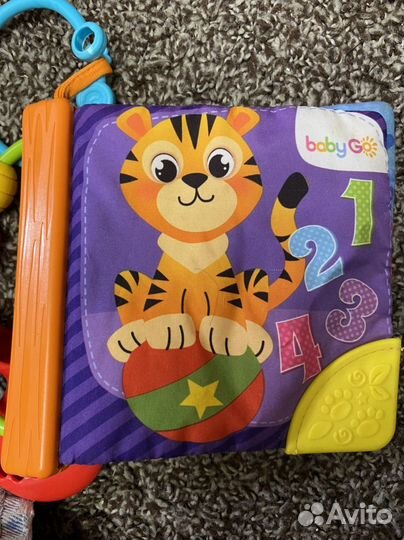 Фирменные игрушки пакетом