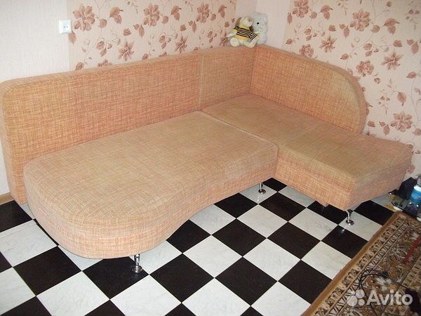 Перетяжка, ремонт мягкой мебели