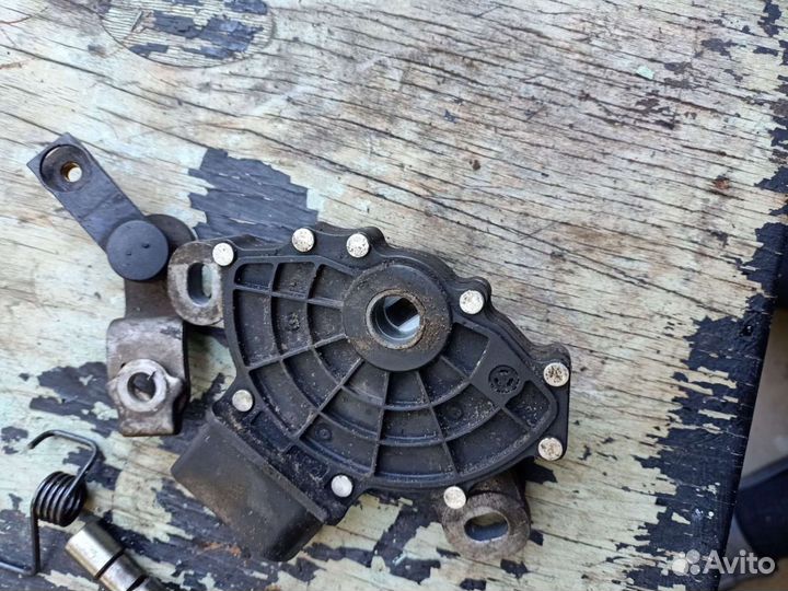 Механизм переключения передач 09g