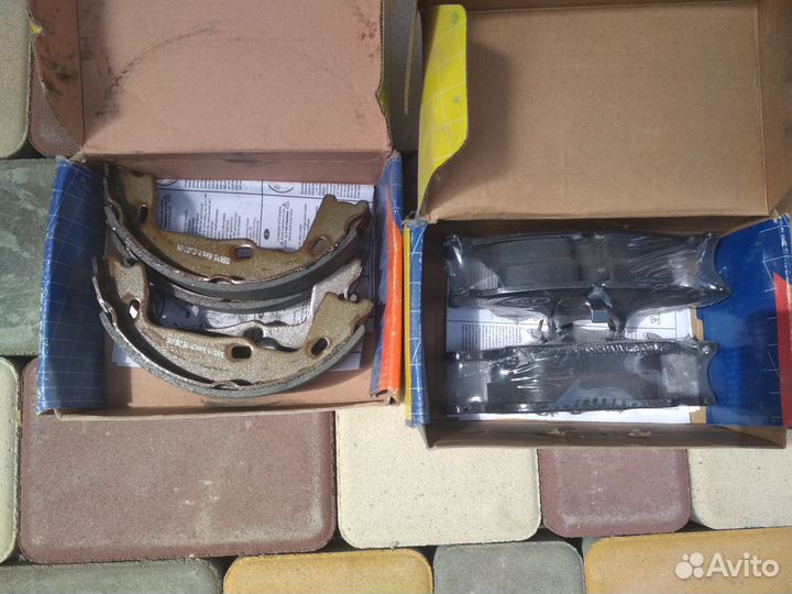 Колодки тормозные BMW-3 или mercedes-benz