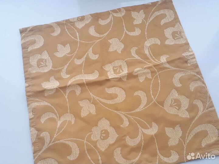 Комплект декоративных наволочек (2 шт) и салфетка