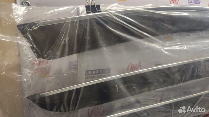 Дефлектора на двери с хром полосой Cadillac XT6