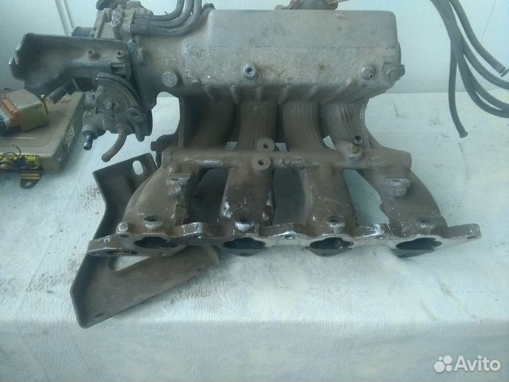 Запчасти на мицубиши Спейс вагон 2 б/у