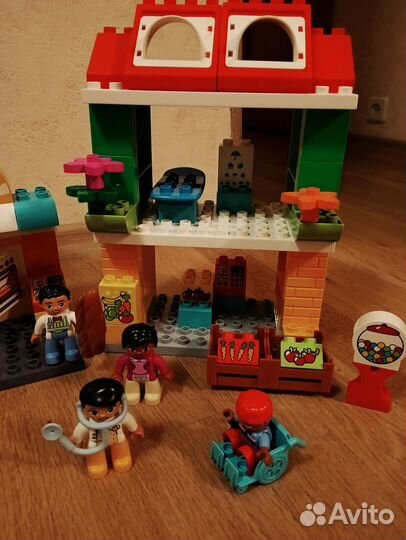 Лего дупло, Городская площадь, 10836