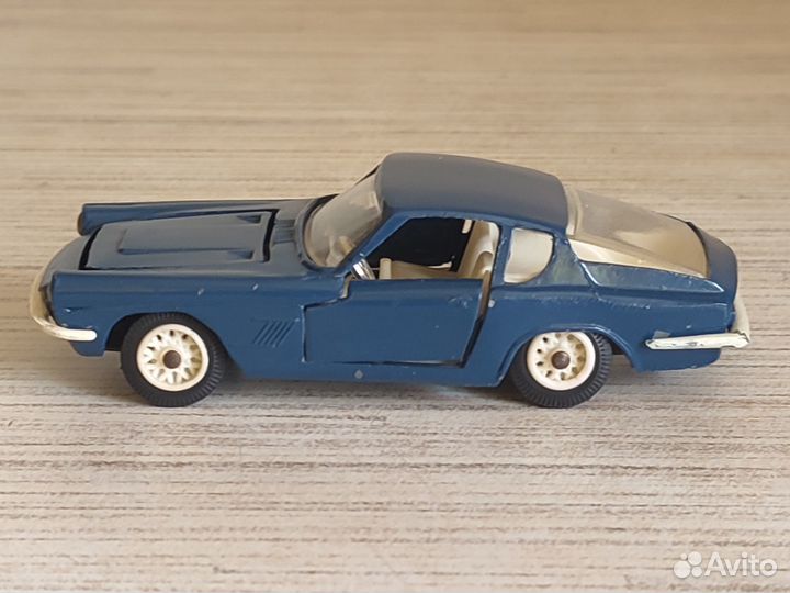 Автомобиль. Мазерати Мистраль - Купе. Металл