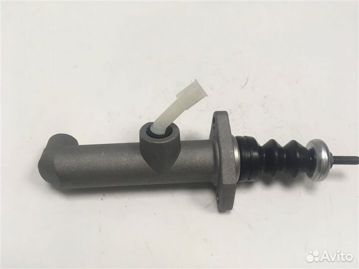 Цилиндр сцепления главный Audi 100 C4 1991-1995