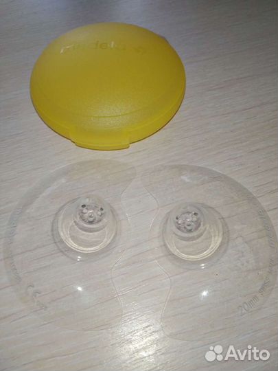 Накладки на грудь medela