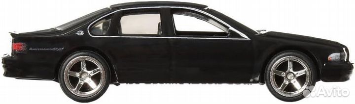 Коллекционная машинка Hot Wheels Chevy Impala SS