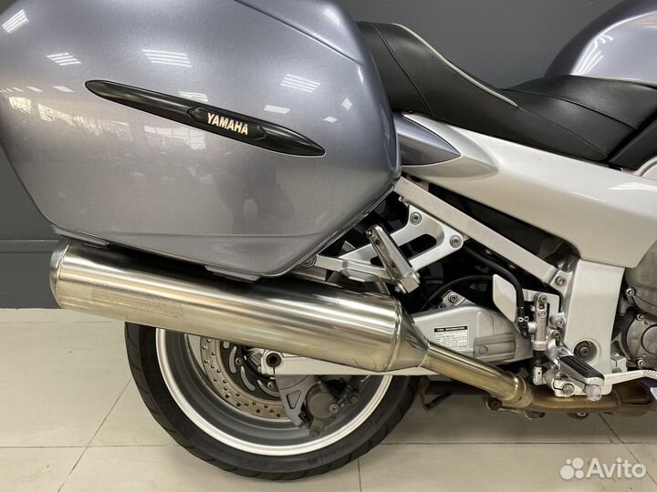 Мотоцикл Yamaha FJR1300 2004г.в