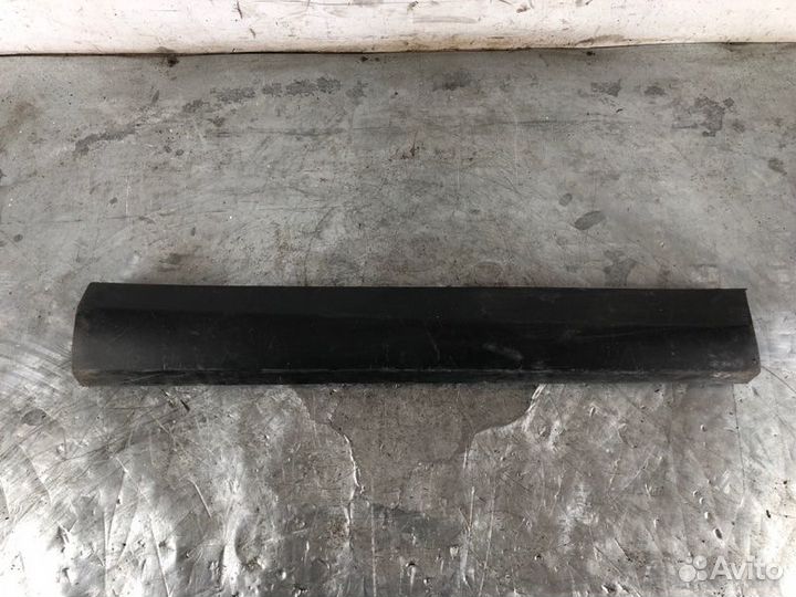 Молдинг двери передний правый Toyota Rav4 40