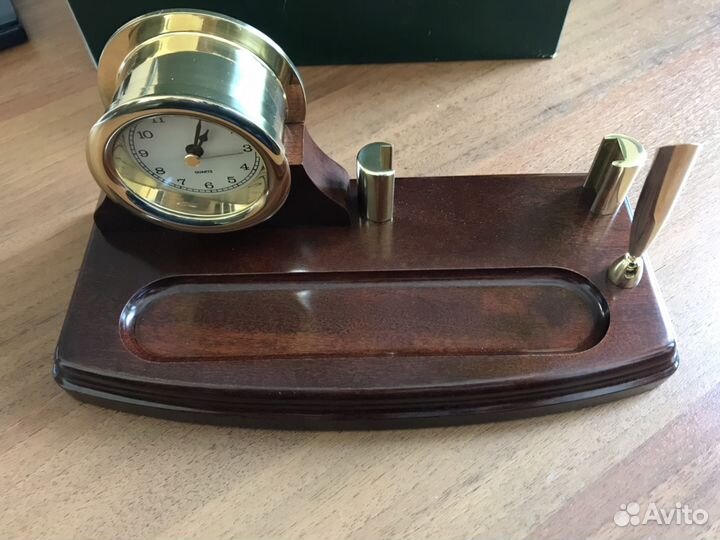 Настольный прибор