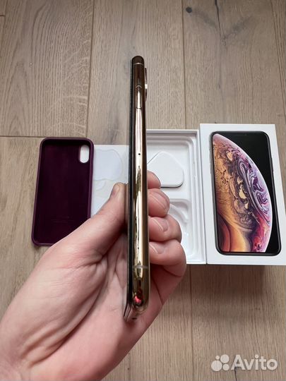 iPhone Xs, 64 ГБ