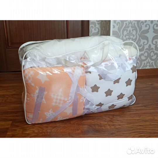 Набор в детскую кроватку