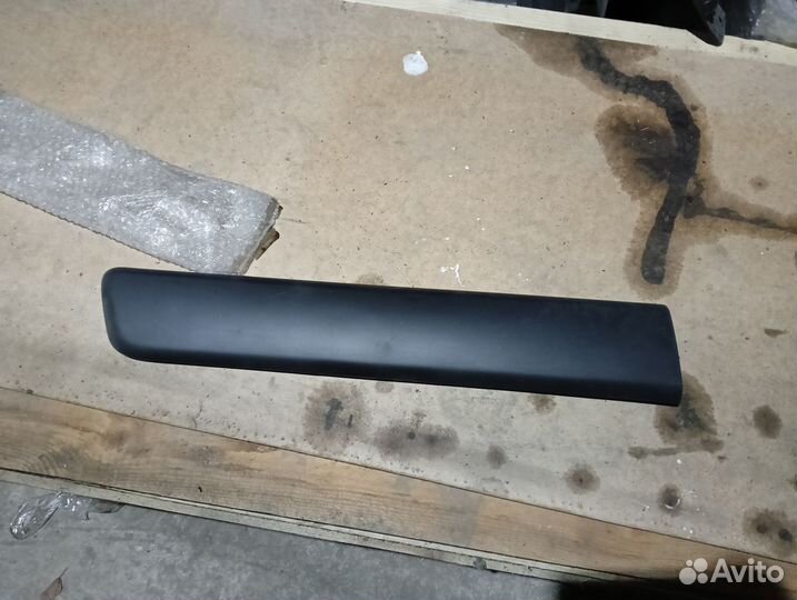 Молдинг двери задней правой Citroen Berlingo 2