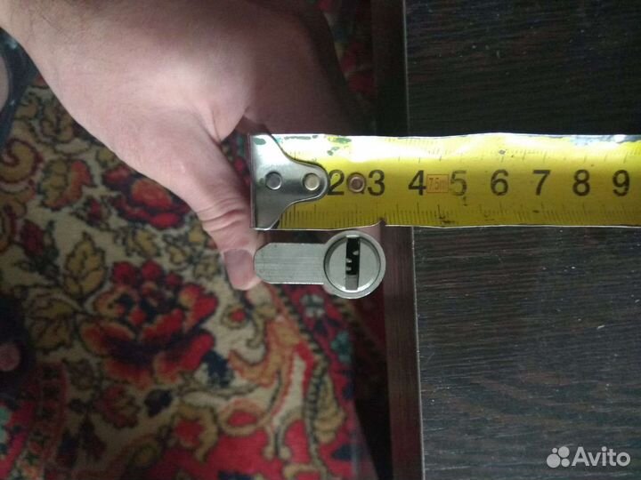 Личинка замка