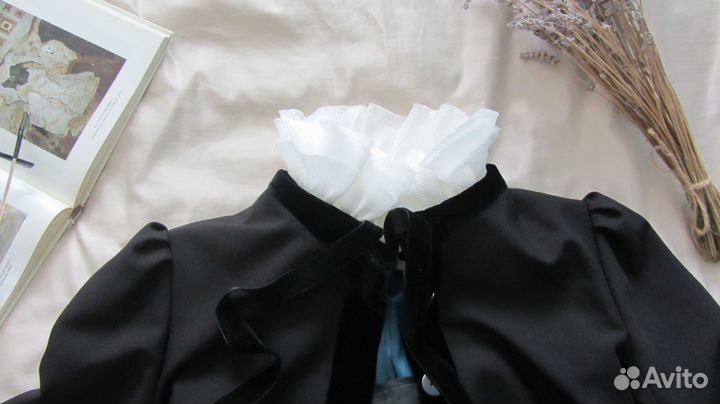 Шелковый воротник Stefanel