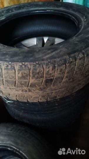 Bridgestone Blizzak Revo GZ 215/65 R16 102Q