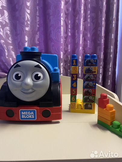 Mega bloks Томас большой паровоз и большой куб