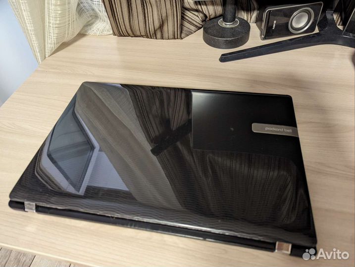 Ноутбук Packard Bell i3/Geforce 420M/320HDD/4RAM
