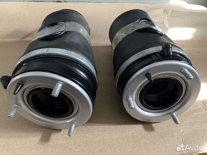 Пневмо Баллон на Ланд Ровер Вок