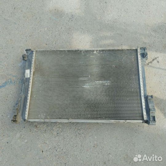 Радиатор охлаждения Mercedes Benz E class W212