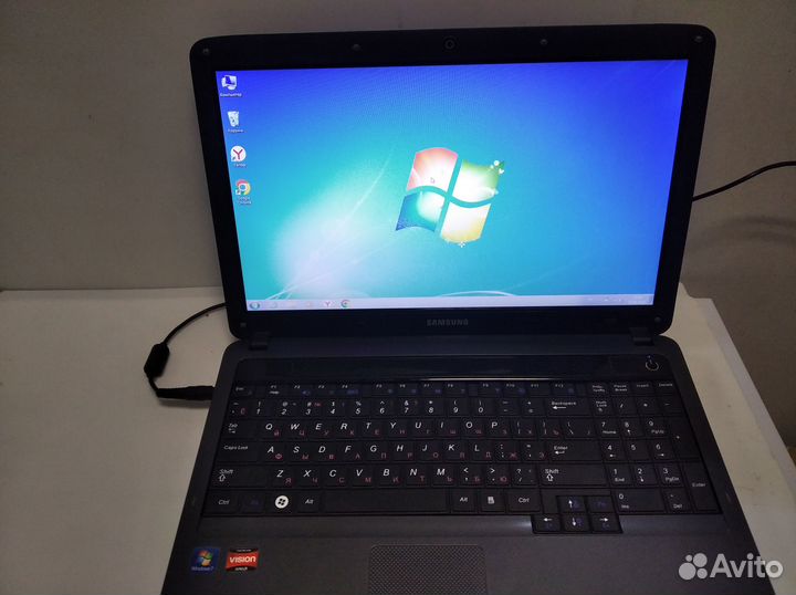 Ноутбук samsung R540
