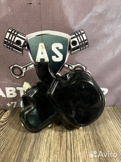 Корпус доводчика зад.левой Porsche Panamera 970