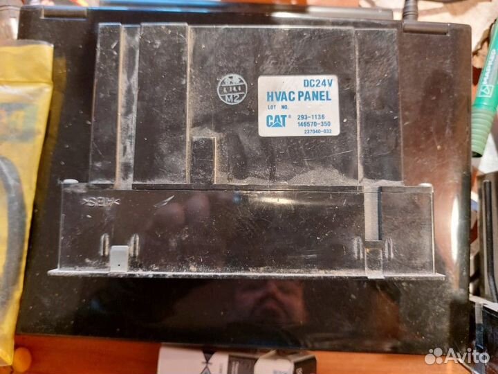 CAT E320D монитора пульта управления кондиционера