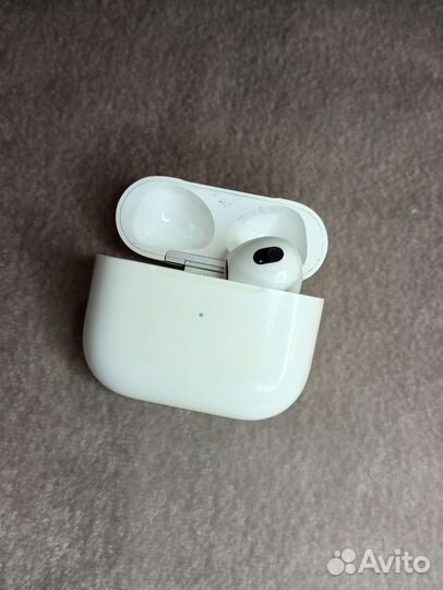 Airpods 3 правый наушник, кейс