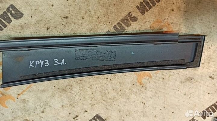 Накладка двери задняя левая Chevrolet Cruze