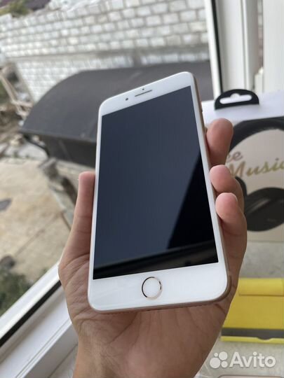 iPhone 8 Plus, 128 ГБ