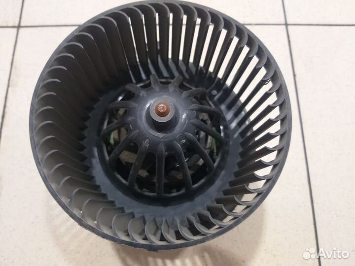 Моторчик печки Ниссан