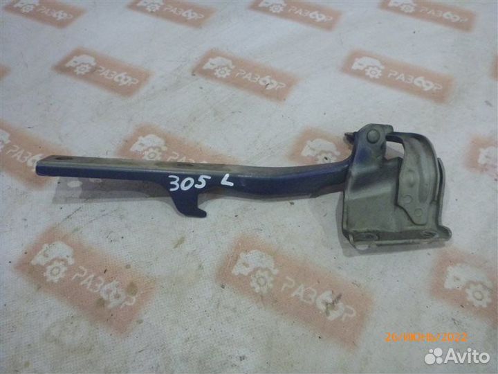 Петля капота левая Suzuki Grand Vitara JT J20A